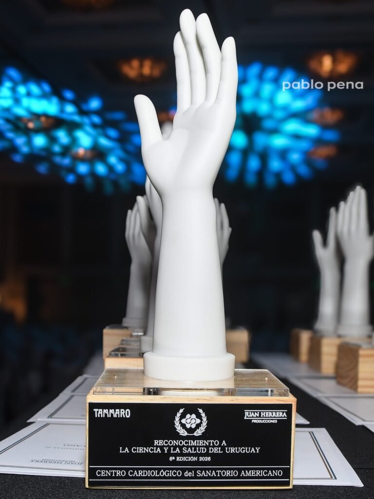Reconocimiento a la Ciencia y la Salud del Uruguay 2026: 27 profesionales e instituciones premiados 13 Gala del Reconocimiento a la Ciencia y la Salud del Uruguay 2026 en el Radisson Montevideo
