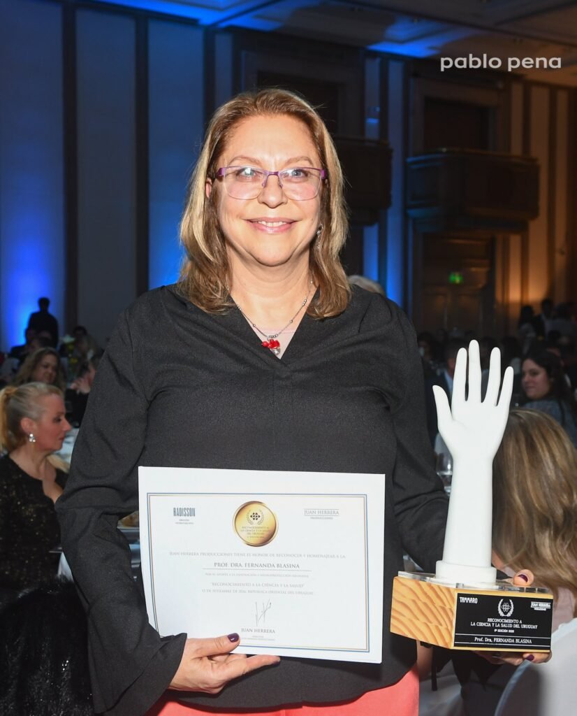 Reconocimiento a la Ciencia y la Salud del Uruguay 2026: 27 profesionales e instituciones premiados 14 Gala del Reconocimiento a la Ciencia y la Salud del Uruguay 2026 en el Radisson Montevideo