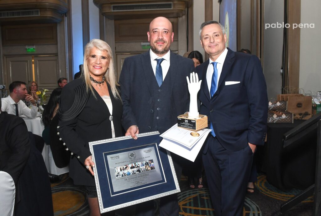 Reconocimiento a la Ciencia y la Salud del Uruguay 2026: 27 profesionales e instituciones premiados 7 Gala del Reconocimiento a la Ciencia y la Salud del Uruguay 2026 en el Radisson Montevideo